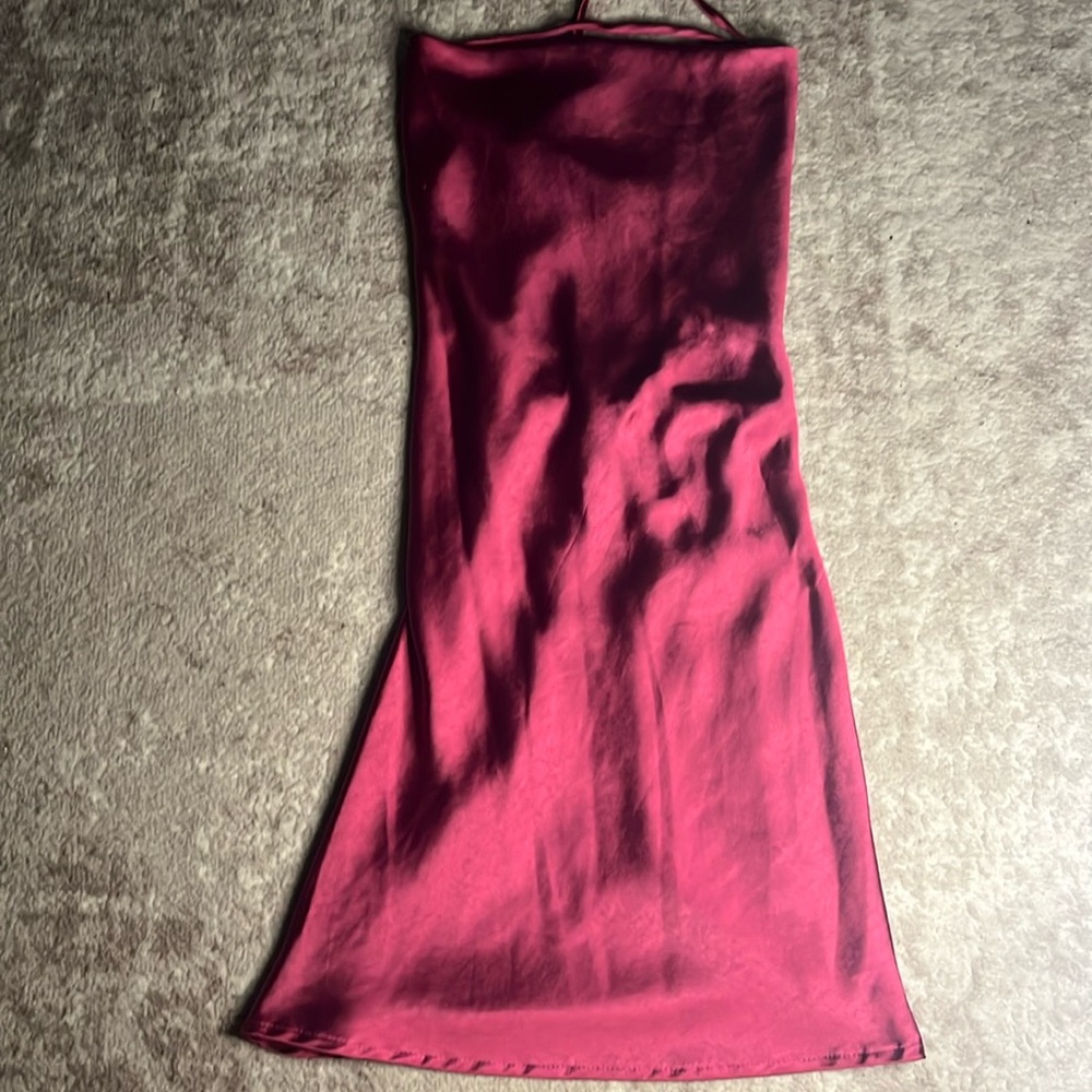 Solid color simulation silk slim dress |Spaghetti Straps|Cowl neck|Just Quella